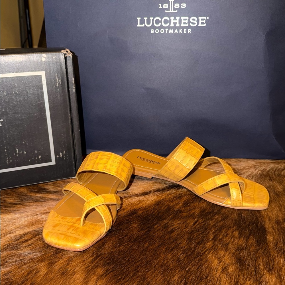 Lucchese Fiorella Caiman Leather Sandals | Size 8 |$295 Retail